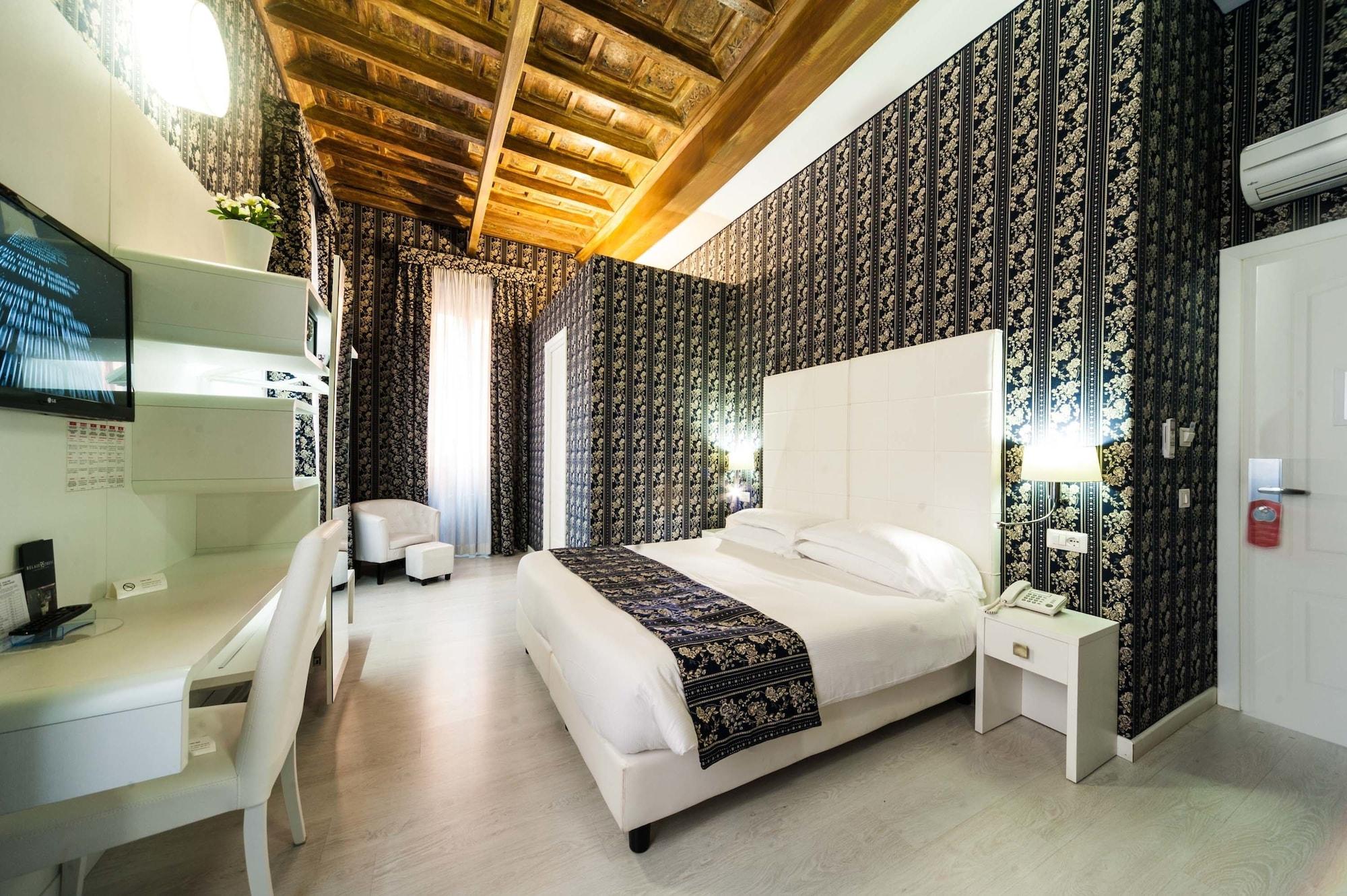 Relais Trevi 95 Boutique Hotel (Adults Only) Рим Экстерьер фото